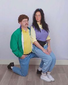 Awkward School Photos, Awkward Couple Christmas Photos, Funny Couple Photo Ideas, Cheesy 90s Photoshoot, Cheesy Jcpenney Photos, 80s Photoshoot Funny, Goofy Couple Photos, 80s Poses Photo Ideas, Quirky Photoshoot Ideas