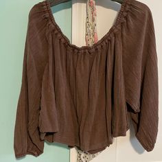 Nwot Free People Top. Chocolate Color. Elastic Waist And Sleeves Brown Relaxed Fit Blouse For Day Out, Flowy Brown Blouse For Spring, Brown Cotton Blouse For Spring, Brown Flowy Tops For Spring, Flowy Brown Blouse For Summer, Flowy Brown Top For Spring, Brown Spring Tops For Brunch, Brown Long Sleeve Top For Vacation, Brown Long Sleeve Tops For Brunch