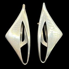 Poul Warmind Denmark Sterling Silver Abstract Clip On Earrings Modern. These Are In Good Used Condition. See All Photos For Details And Measurements. Modern Earrings, Modern Colors, All Photos, Clip On, Clip On Earrings, Denmark, Jewelry Earrings, Women Jewelry, Sterling Silver