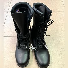 Never Worn. New Without Tag Sells For $200 And Up On Amazon Sz 8 Fast Shipping Black Insulated Combat Boots With Round Toe, Insulated Black Combat Boots With Round Toe, Black Leather Insulated Lace-up Boots, Black Leather Insulated Combat Boots, Black Insulated Leather Lace-up Boots, Black Insulated Moto Boots With Round Toe, Black Insulated Leather Combat Boots, Insulated Black Leather Combat Boots, Insulated Black Moto Boots With Round Toe