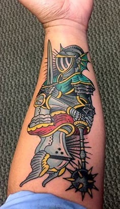 Traditional Knight Tattoo, Knights Tattoo, Medieval Tattoos, Tattoo American Traditional, Tank Tattoo, Traditional Tattoo Inspiration, Knight Tattoo, Funky Tattoos