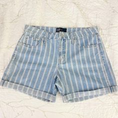 Gap Denim 5” Short Striped Nwot Size: 8/29 Denim Striped Medium Wash/White Stripes Mid-Rise Cuffed Hem-Can Be Unrolled Fits Easy Through Hip And Thigh Front Button And Zip Closure 5 Pocket Style 5” Inseam Inside Label Marked To Prevent Store Returns Gap Cotton Medium Wash Shorts, Gap Denim Blue Summer Bottoms, Summer Gap Denim Blue Bottoms, Summer Denim Blue Gap Bottoms, Gap Cotton Cutoff Jean Shorts, Gap Cutoff Shorts For Summer, Gap Blue Jean Shorts For Summer, Gap Denim Jean Shorts For Spring, Gap Summer Jean Shorts