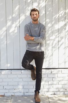 Men’s Going Out Outfits Casual, Mens Fall Outfits Sweaters, Italy Outfits Men Fall, Rugged Professional Style Men, Minimal Sophisticated Style, Fall Minimalist Outfit Men, Men Best Outfits, Sweater Mens Outfits, Mens Coffee Shop Outfit