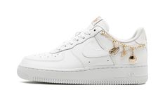 Zapatillas All Star, Womens Air Force 1, New Nike Air Force, Retro Basketball Shoes, Womens Basketball Shoes, Custom Air Force 1, Nike Gold, Nike Air Force 1 Low, Stadium Goods