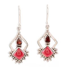 Silver granules known as rawa adorn these pretty dangle earrings from India's Neeru Goel. The sterling silver earrings are set with cabochon and faceted garnet with a rich glow. Faceted Sterling Silver Earrings Fine Jewelry, Pretty Dangle Earrings, Pretty Earrings Dangle, Jewellery Moulds, Electronics Jewelry, Garnet Earrings, Floral Jewellery, Jewelry Online Shopping, Fun Earrings