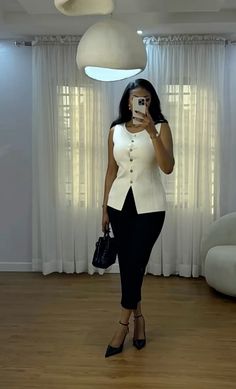 Professional Dresses For Work Formal, Advocate Outfits Women, Olivia Pope Outfits Work Attire, Black Corporate Baddie, Elegant Curvy Outfit, Work Outfits Curvy Women, Business Event Outfit, Attorney Outfits Woman, Business Outfit Women