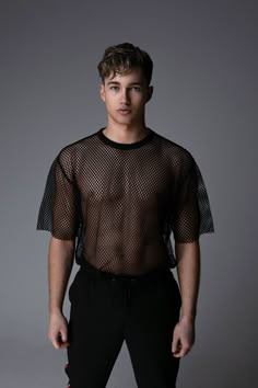 Queer Outfits, Pride 2023, Ideas De Outfits, F Men, Gay Outfit, Versace T Shirt, Gay Fashion