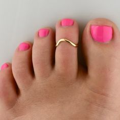 SIZING METHOD for Toe or Midi Rings: 1) For Toe Rings, use half of your shoe size, or your full pinkie size (80% accurate) 2) Measure your Toe/Finger using a string or Dental Floss * With a piece of string or dental floss, wrap it snugly but not tight at the part of the toe/midi where you want the ring will lay (on the toes, typically between the knuckles) and mark it where the ends meet. * Lay your measured string on the mm side of a ruler and get a mm measurement. * Look up your size on the ch Minimalist Tiny Stackable Toe Rings, Simple Design Midi Toe Rings For Everyday, Simple Tiny Toe Ring, Tiny Simple Toe Ring, Hypoallergenic Simple Stackable Toe Rings, Simple Design Toe Ring Stackable Rings For Promise, Yellow Gold Toe Ring, Simple Design Stackable Promise Toe Rings, Gold Minimalist Hypoallergenic Toe Rings