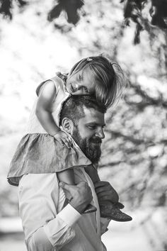 I Photograph The Special Bond Between Fathers And Their Children That I've Never Experienced Myself Father Daughter Asthetic Picture, Father Daughter Pictures, Father Daughter Photos, Daughter Photo Ideas, Manifest Board, Father Daughter Photography, Father And Daughter Love