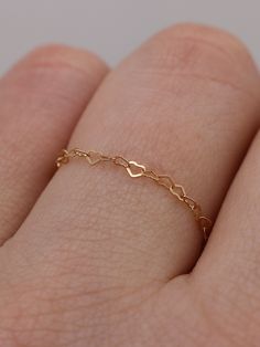 Valentines Day Ring | 14k Gold Chain Ring | Gold Filled Heart Chain Ring | Chain Layering Ring | Dainty Gold Jewelry | Everyday Ring for Her Gold Ring Designs Aesthetic, Cute Small Jewelry, Unique Dainty Rings, Gold Rings Cute, Cute Ring Designs, Every Day Rings, Gold Rings Dainty, Dainty Rings Gold, Lots Of Rings Aesthetic