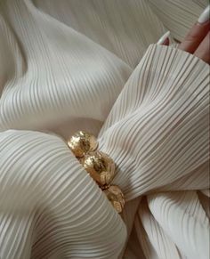 Jewelry Accessories Aesthetic, Jewellery Aesthetic, Cuff Bracelet Gold, Accessories Aesthetic, Clothing Optional, Fashion Top Outfits, Mode Abaya, Jewelry Aesthetic, Body Is A Temple