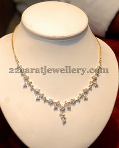 Simple Diamond Jewelry, 3 Stone Pendant, Diamond Necklace Simple, Gem Design, Girls Choker, Indian Wedding Jewelry Sets, Journey Pendant, Stylish Bride