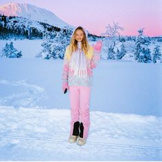 Helene Myhre Granola Vibes, Sweata Weatha, Ski Fits, Snow Pics, Mountain Aesthetic, Woman Aesthetic, Sweater Ideas, Winter Mood, Inspo Pics