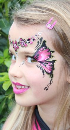 vlinder bloemen schmink - Butterfly flower Face Painting www.hierishetfeest.com Fairy Face Paint, Butterfly Inspiration, Cheek Art, Face Paint Ideas