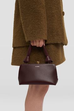 Goji Mini Woman Bags Shoot, Jil Sander Bag, Classy Purses, Shoulder Bag Brown, Handbag Heaven, Modern Women, Mini Handbags, Bags Designer Fashion, Jil Sander