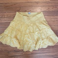 Super Cute Ruffle Eyelet Yellow Skirt Never Worn Perfect Condition Open To Offers! Flowy Yellow Ruffled Skirt, Yellow Ruffled Bottoms For Day Out, Yellow Ruffled Bottoms For Spring, Yellow Ruffled Mini Skirt, Light Yellow Skirt, Orange Skirts, Yellow Cottagecore, Yellow Skirts, Cottagecore Skirt