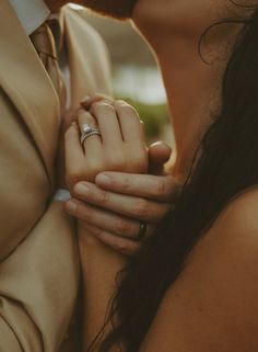 Timeless Wedding Photos | Hawaii Elopement | Candid Wedding Photos by Valory Evalyn | Unique Wedding Rings Engagement | Wedding Photography | There's no better way to get romantic wedding photos than a casual beach wedding with the beautiful backdrop of Oahu! Simple beach wedding ideas including picking adventurous locations make all the difference! Check out more of this wedding photoshoot for the best wedding photo inspiration and more wedding photo poses for bride and groom! Wedding Invite Poses, Hug From Behind Wedding Photo, Elopement Wedding Poses, Elopement Ideas Photos, Whimsical Wedding Photoshoot, Simple Engagement Poses, Wedding Photography Elopement, Outdoor Wedding Poses Ideas, Small Detail Wedding Photos