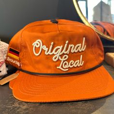 Brand New Snapback Orange 5-panel Casual Hat, Adjustable 5-panel Hat For Fall, Casual Orange 5-panel Hat, Casual Orange Short Brim Hats, Retro Adjustable Orange Hat, Adjustable Retro Orange Hat, Adjustable Orange Hat For Streetwear, Vintage Orange Adjustable Hat, Orange 5-panel Hat For Outdoor