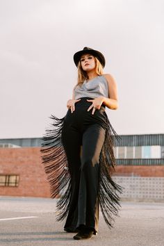 Western Attire For Women, Cowgirl Inspired Outfit, Style Black Trousers, Headshot Outfit, Goth Cowgirl, Fringe Bottom Jeans, Dancing Outfit, Rodeo Outfit