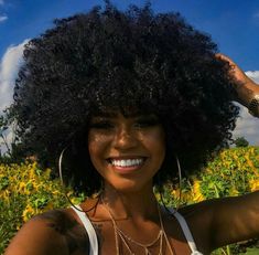 pinterest: itskennnok❤️✨subscribe to my youtube @ queenin’ with ken Beautiful Natural Hair, Pelo Afro, Natural Hair Beauty, Natural Hair Inspiration, Natural Hair Journey, Hair Journey, Afro Hairstyles, Big Hair, Natural Hair Care