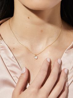 Pearl Heart Necklace, Gold Earrings Models, Pearl Heart, Detailed Jewelry, Mother Of Pearl Necklace, Gold Heart Necklace, 14k Gold Necklace, Pearl Charms, Letter Necklace