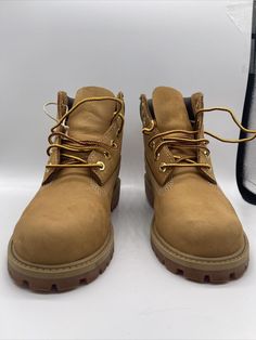 Timberland 6 Inch Premium Wheat Nubuck Leather Waterproof Boot 12909 Junior sz 1. Pre-owned -in good condition see pics for details Timberland Brown Work Boots For Streetwear, Brown Timberland Work Boots For Streetwear, Timberland Brown Streetwear Work Boots, Timberland 6 Inch, Timberland 6, Nubuck Leather, Waterproof Boots, Hiking Boots, Wheat