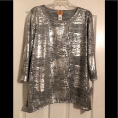 Fun Silver Ruby Rd. Nwt Tunic, Loose Fitting, 3/4 Length Sleeve, Size M, 96% Polyester, 4% Spandex. Jeweled Neckline. Scooped Hemline With A Little Longer Sides. Jewel Neckline, Tunic Top, Lace Top, Length Sleeve, Tunic Tops, Ruby, Loose Fitting, Womens Tops, Spandex