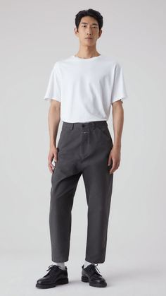 Men’s Timeless Wardrobe, Capsule Wardrobe Men Minimalist, Male Capsule Wardrobe, Men Capsule Wardrobe, Mod Fashion 60s, Mens Capsule Wardrobe, Mens Fashion 2022, Minimalist Mens Fashion, Mens Minimalist Wardrobe