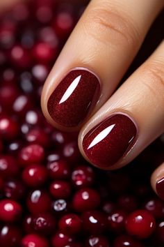 Nail Designs Thanksgiving, Thanksgiving Nail Colors, Nail Ideas Holiday, Thanksgiving Manicure, Festive Nail Ideas, Nail Thanksgiving, Cranberry Nails, Thanksgiving Nails Color, Classy Nail Art Ideas