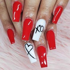 Valentines Nails With R Initial, Valentines Day Nails Sharp, Valentines Nails Acrylic 2024, Easy Valentines Nail Designs, Cute Valentine’s Day Nails Square, Red Xo Nails, Valentine Nails Designs Acrylic, Xo Nails Valentines Day, Valentines Day Nails Gel Square