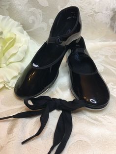 Capezio Tap Shoes Style Black Patent Childs Size 1 1/2 M NEW Tap Shoes, Fashion Shoes, Tap, Dance Shoes, Sport Shoes, Black