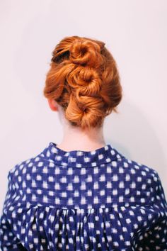 RX_1710_Medium-Length Updos_Easy Three-Bun Updo Slick Bun Hairstyles, Hair Updo Tutorials, Comfy Hairstyles, Classic Updo Hairstyles, Big Southern Hair, Updo Tutorials, Slick Bun, Southern Hair, Updo With Headband