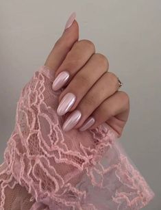 Discover the top 34 nude chrome nail designs for 2024! Elevate your style with our curated selection of elegant, timeless, and trendy chrome nails. From the subtle sheen of pink to the bold statement of green chrome, find the perfect look to express your individuality and stay ahead in the fashion game. Perfect for any occasion, our collection has something for every woman looking to add a touch of sophistication to her appearance. Click to get i Nude Chrome, Modern Nails, Pearl Nails, Thanksgiving Nails, Nail Swag, Classy Nails