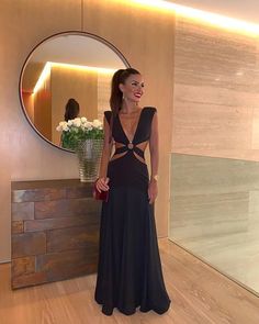 Deep V Neck Prom Dress, V Neck Prom Dress, Dress Deep V Neck, V Neck Prom Dresses, Black Dress Prom, Looks Party, Black Prom Dress, Pink Prom, Black Prom