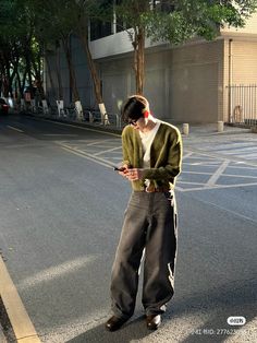 Kpop Fashion Men, Oversize Outfit, Polo Shirt Outfits, Daily Outfit Inspiration, Street Style Outfits Men, Men Stylish Dress, Guys Clothing Styles, Mens Outfit Inspiration, Fashion Photography Inspiration