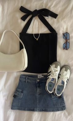 Sambas Styled, Outfit For Women, Comfy Outfit, Outfit Inspo Casual, Diamond Print, Fashion Mistakes, Cute Simple Outfits