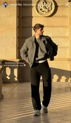 Modern Gentleman Style Casual, Guy Christmas Outfit, Parisian Outfit Men, Winter Business Outfits Men, Heavy Winter Outfits Men, Elegant Outfit Men Classy, London Winter Men Outfit, Winter Wedding Outfits Men, Mens Fall Photoshoot