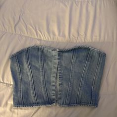 Never Worn Doesn’t Fit Me Size 6us(M) Fitted Light Indigo Jeans For Summer, Blue High-waist Denim Top For Spring, High Waist Blue Denim Top For Spring, Fitted Light Indigo Denim Top, Blue High Waist Cotton Top, High-waist Blue Denim Top For Spring, High Waist Blue Denim Cotton Top, High Waist Blue Denim Top, Blue Cropped Denim Jeans