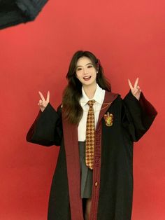 Korean Student, Girl Actors, Fav Movie, Graduation Photography Poses, Korean Fashion Outfits, Self Portrait Poses, Graduation Photoshoot, Kendall Jenner Outfits, Cute Selfies Poses