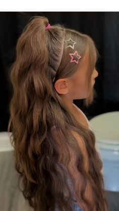 Adult Rubber Band Hairstyles, First Grade Picture Day Hair, Kid Picture Day Hairstyles, Fancy Girl Hairstyles, Half Up Hairstyles For Kids, Girls Birthday Hairstyles, Children’s Hairstyles, School Hair Styles For Kids, Barbie Hairstyles For Kids