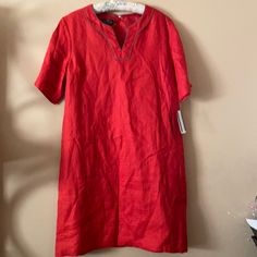 100 Percent Linen Dress Brand New. The Pit To Pit Is Approximately 22 Inches And The Length Is Approximately 37 Inches Pendelton Dress, Pendleton Dress, Dollar Dress, Plaid Tunic Dress, Classic Sheath Dress, Pendleton Shirts, White Silk Dress, Island Dress, Red Plaid Dress