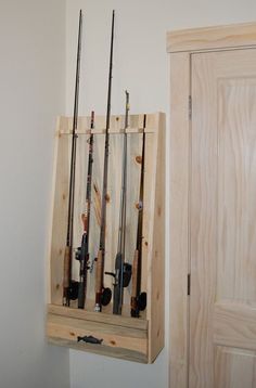 Fishing Pole Storage, Fishing Pole Holder, Awesome Woodworking Ideas, Fishing Storage, Fishing Rod Storage, Fishing Room, Woodworking Box