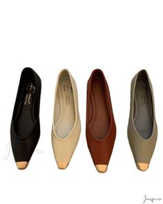 Sophisticated Granny Shoes - Classic Low-Heeled Single Shoes with Rounded Toe and Cushioned Sole Office Flats With Metal Feet, Office Brown Ballet Flats With Round Toe, Brown Closed Toe Ballet Flats For Office, Granny Shoes, Grape Color, Elegant Flats, Dressing Style, Square Head, Shoe Size Chart