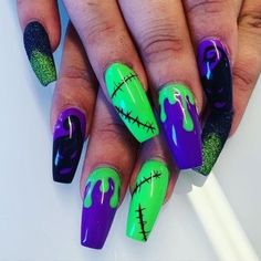 Fictional Monsters, Halloween Inspired Nails, Halloween Themed Nails, Movie Nails, Nails Grunge, Spooky Nails, Halloween Acrylic Nails