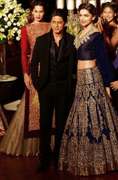 Shahrukh Khan and Deepika Padukone Royal Blue Lehenga, Delhi Couture Week, Latest Bridal Lehenga, Freida Pinto, Blue Lehenga, Patiala Salwar, Indian Bridal Wear