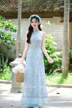 🌻This listing is for 1 long dress , 1 pants and 1 headpiece Pre-made ao dai (Vietnamese long dress) for women/girls. Material: Double layers voan/silk - Stretchy level : 0/10 🌻 The measurement of this ao dai (long dress) is in Vietnamese size (American size tends to be bigger for the same size). Please LOOK AT THE SIZE CHART CAREFULLY BEFORE ORDERING. There might have some chalk writings on the fabric due to making process. These marks can be washed away easily. 🌻🌻No returns or exchanges Buyer can contact seller about any issues with an order. 🌸 Follow us Facebook/aodaiemily www.aodaiemily.com 💜 Thank you very much!💜 Sleeveless Spring Wedding Cheongsam, Spring Wedding Sleeveless Cheongsam, Sleeveless Ao Dai For Wedding, Fitted Sleeveless Summer Cheongsam, Spring Wedding Ao Dai With Floral Print, Spring Floral Print Cheongsam, Fitted Sleeveless Spring Cheongsam, Blue Ao Dai For Summer, Summer Wedding Ao Dai With Floral Print