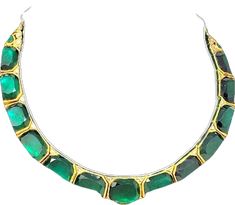 Luxury Green Oval Necklace, Round Green Emerald Necklace With Jewels, Luxury Green Cabochon Necklace, Luxury Green Stone Necklaces, Green Emerald Fine Jewelry Necklace, Fine Jewelry Emerald Necklace, Exquisite Green Emerald Necklace With Jewels, Exquisite Round Green Emerald Necklace, Luxury Green Faceted Necklaces