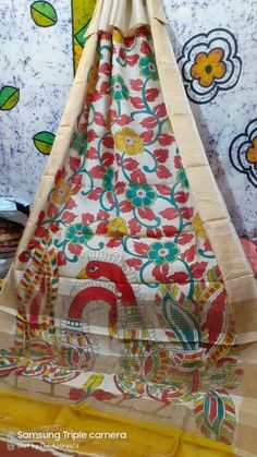 This is the Spacial kalamkari hand Painted Art work on Pure Zari Boder Tassar silk,Beautiful strip line Zari all over the saree comes with Blouse . Feel the Original pure Tassar silk with Zari Boder work all over the saree, It comes with hand painted design by the artist, Every painting 🎨🖌dedicated to the nature story of Indian art, forest, trees, animals, and also the flavor of every culture expect of our Indian tradition, Not only the design the yarn cultivation to the processes of it's all Artistic Silk Dupatta With Pallu, Artistic White Saree For Festivals, Artistic Silk Dupatta With Traditional Drape, Artistic Silk Saree With Traditional Patterns, Artistic Silk Traditional Wear With Patterns, Artistic Multicolor Raw Silk Traditional Wear, White Dupatta With Kalamkari Print For Navratri, White Traditional Wear With Kalamkari Print For Festivals, Artistic Festive Traditional Wear With Traditional Patterns