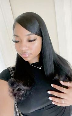 Natrul Hairstyle For Black Women, Bundles Hairstyles, Hair Stripes, Celebrity Children, Body Wave Bundles, Hair Charms, Hairstyle Idea, Birthday Hairstyles, Quick Natural Hair Styles