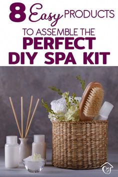 Here are 8 ways to make a DIY spa kit that looks like a luxurious expensive gift, and costs a fraction of the price. It is also really fast and easy to make. Recipes In A Jar, Diy Spa Kit, Pamper Routine, Pamper Night, Healing Remedies, Spa Ideas, Spa Night, Spa Equipment, Spa Accessories